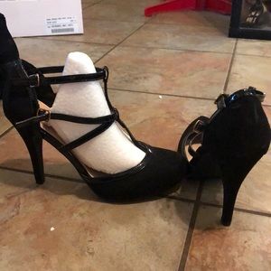 Strappy black heel